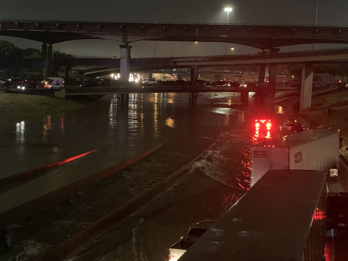 Dfw Traffic : AVOID I-30 EB & WB : S Malcolm X Boulevard. Major Flooding