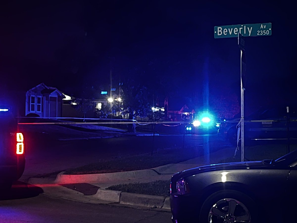 Multiple people deceased in Friday night gunfire near 2350 Beverly Ave on southside of Fort Worth. Source tells 3 of the victims are in a vehicle as investigators await crime scene workers 