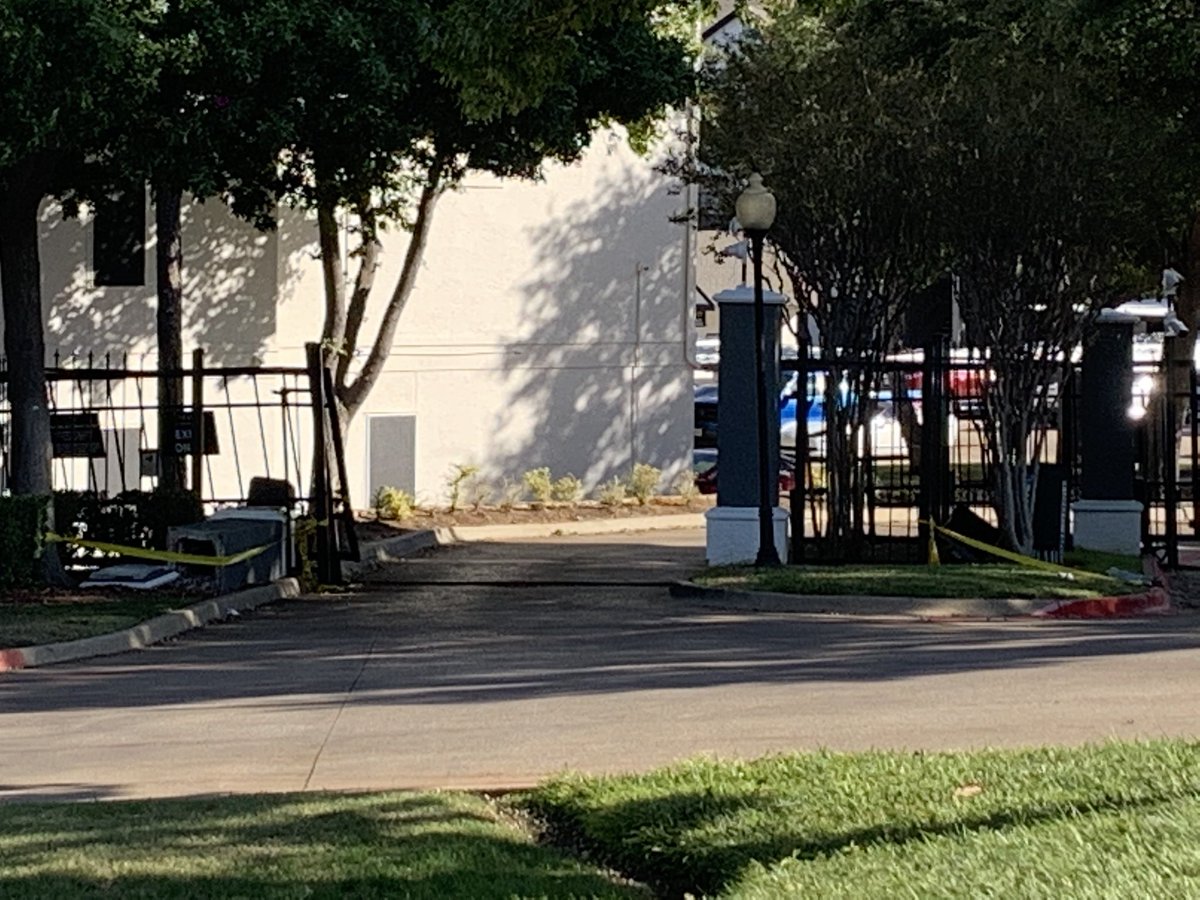 Lewisville PD is investigating a murder/suicide @ The Tides at Lewisville apartments. Witnesses reported a male had shot a female multiple times, then shot himself in the parking lot. Before the shooting, the female victim had told 911 dispatchers her marriage had recently ended