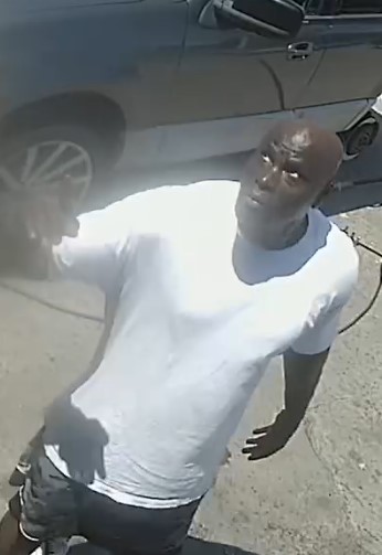 The Violent Crimes Unit needs your help identifying this suspect in an aggravated assault in the 700 block of Normandy Drive 9/20/22. 