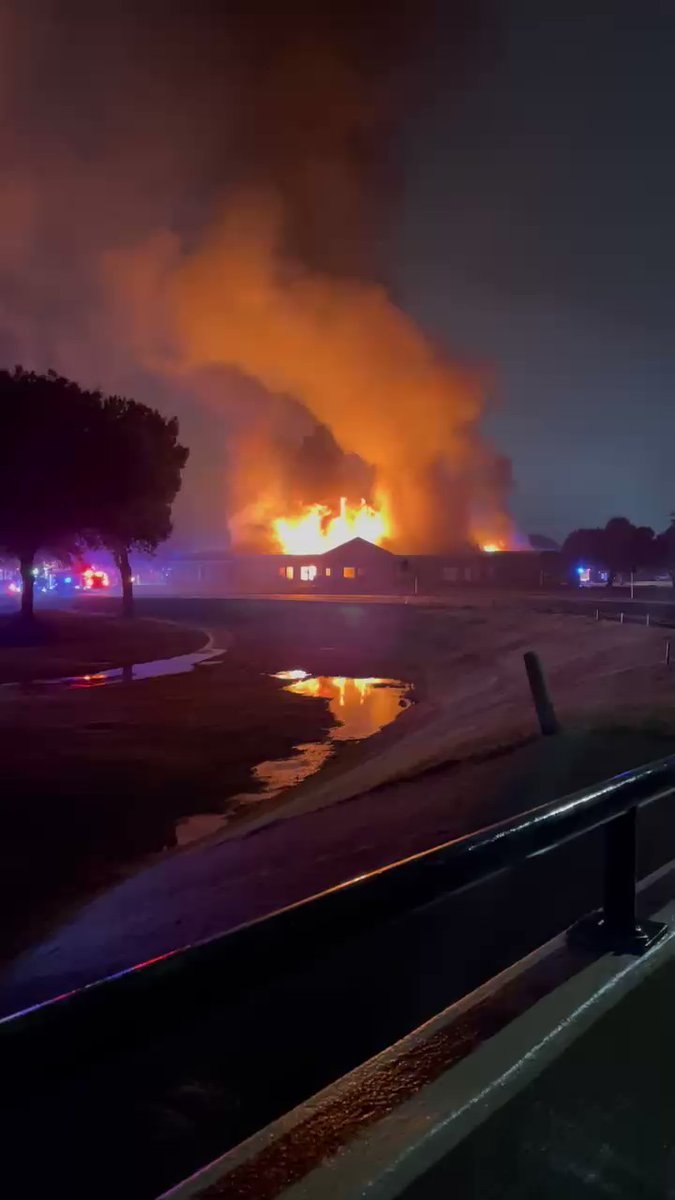 Structure Fire (Garland) Garland FD responded to a fire at the Duck Creek Golf Club this morning. Heavy fire showing from the large clubhouse on arrival. No reported injuries