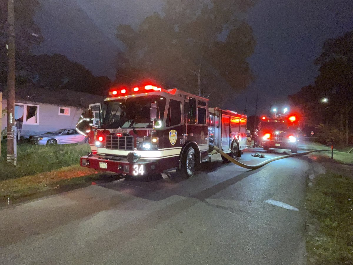 @HoustonFire arrived on scene at 8822 Shady Dr within 5 mins. Crews arrive to fire coming from a house. HFD rescued one civilian from the residence. He was transported to a nearby by ER