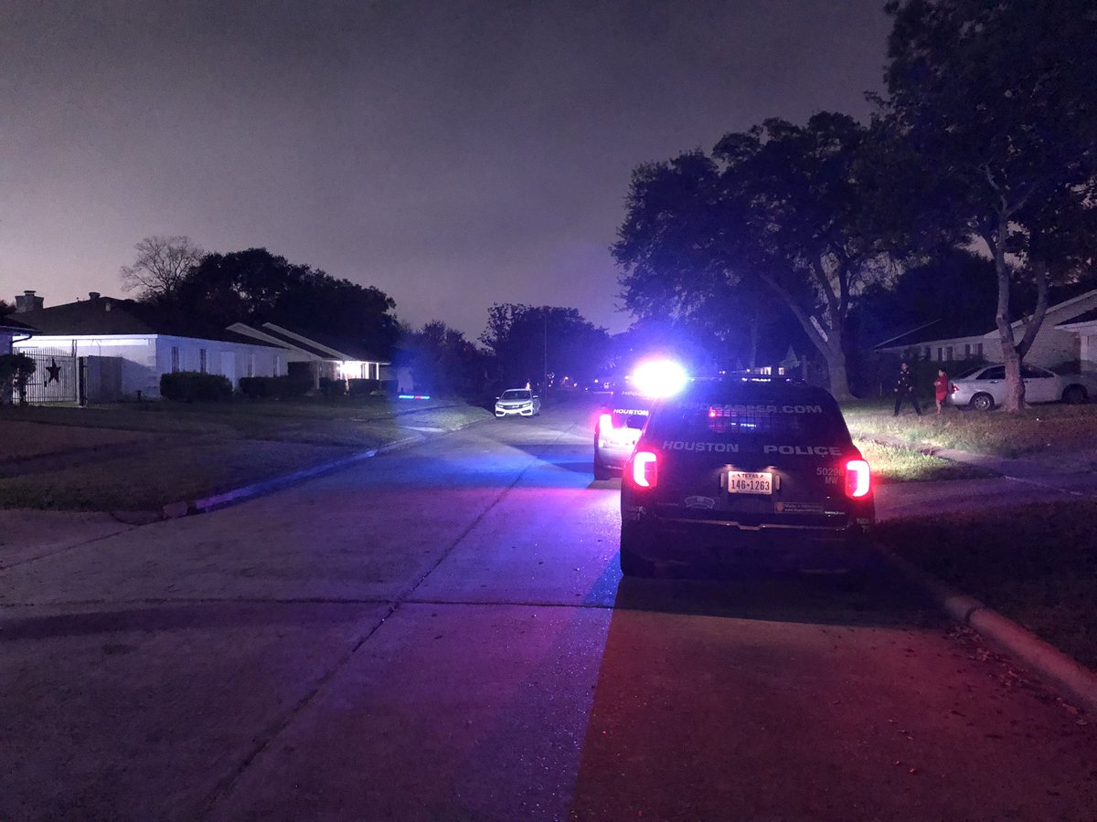 Houston Police:Midwest officers are at 9000 Langdon. Male drove to the location and advised he had been shot. Officers are working to determine the location and nature of the shooting. Male is expected to survive