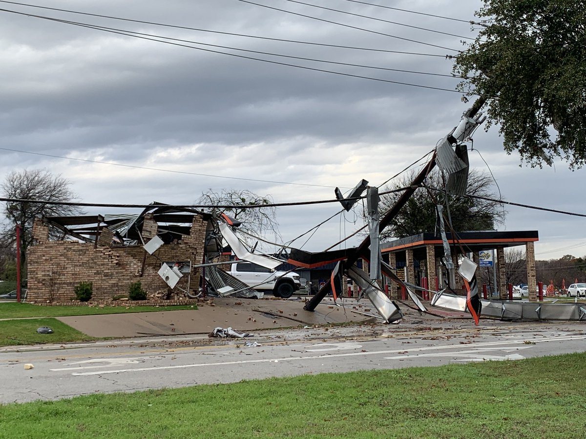 Extensive damage in Grapevine from strong storms this morning in the last hour  