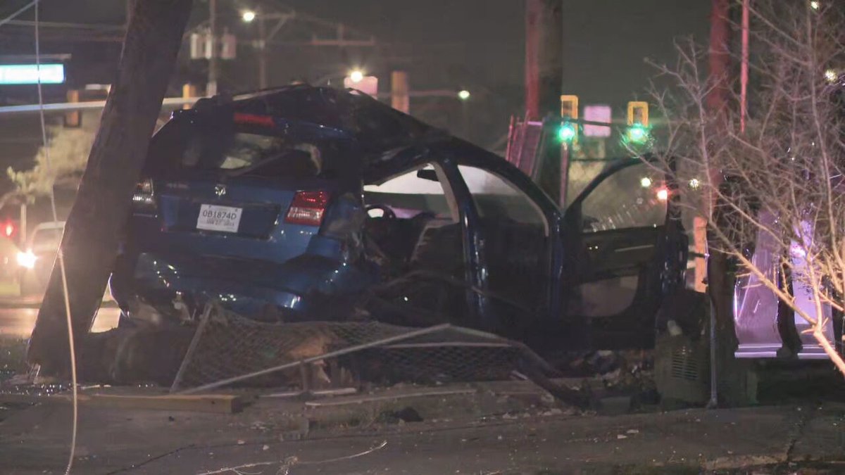 One person was killed in a major crash on the West Side at North General McMullen and West Commerce.   CPS Energy had to work to stabilize the power lines before police could thoroughly investigate the scene