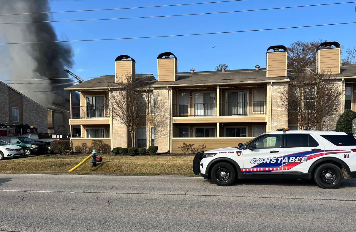 Constables are assisting the Humble PD and Fire Department with an apartment complex fire in the 8400 block of Will Clayton Parkway.  Constable Deputies on scene are currently evacuating citizens in the complex.  No injuries reported.