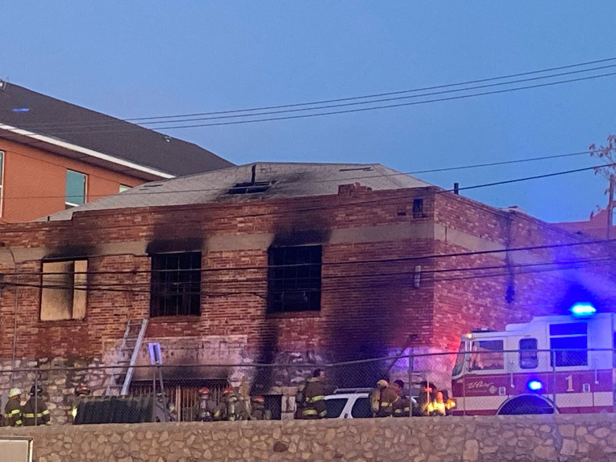 El Paso Fire is responding to a fire at a commercial building on Missouri Ave. in downtown.