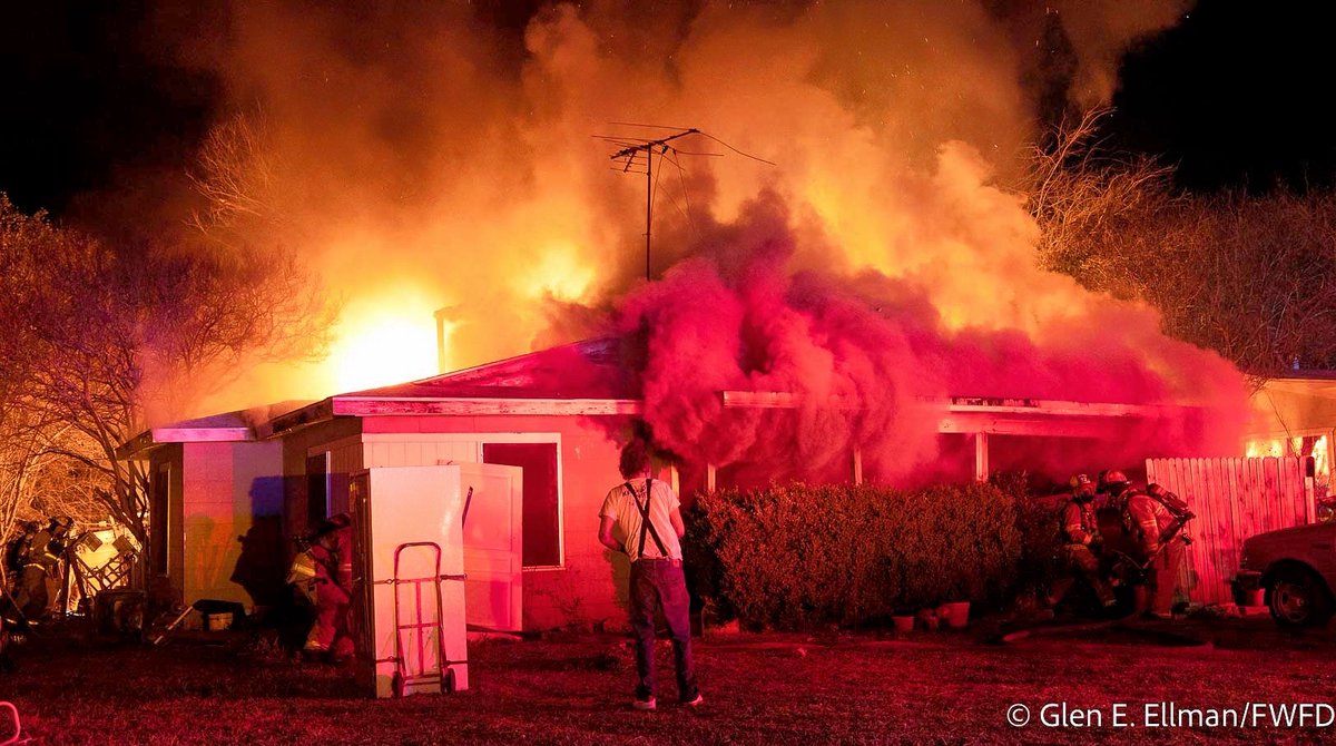 At 6am today, the Fort Worth Fire Department responded to reports of a residential structure fire in the 1200 block of Cameron Street in south fortworth. The call came in just minutes after multiple crews were assigned to a working apartment fire only three miles away