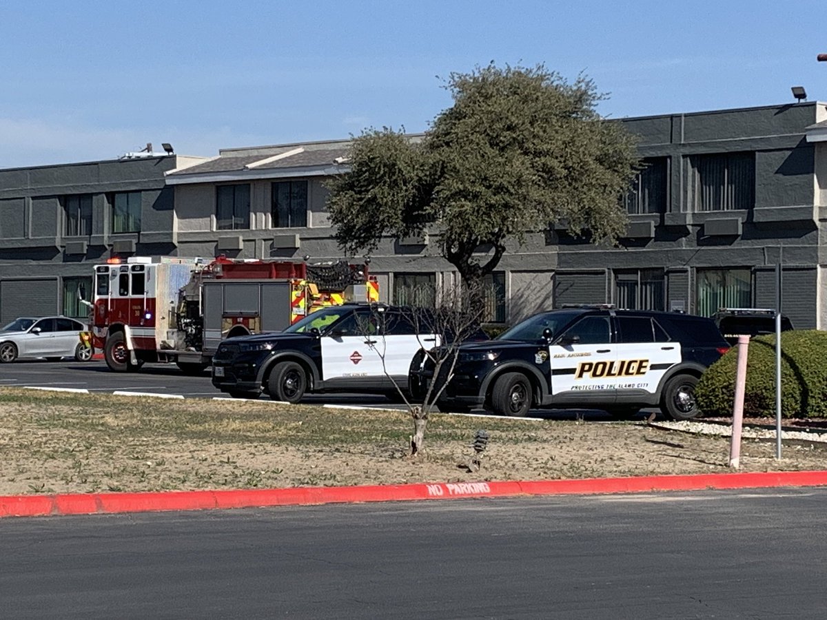 SAPD Chief McManus tell 2 females were found shot inside a motel room by a cleaning lady at a Travel Lodge Motel. The scene is being investigated