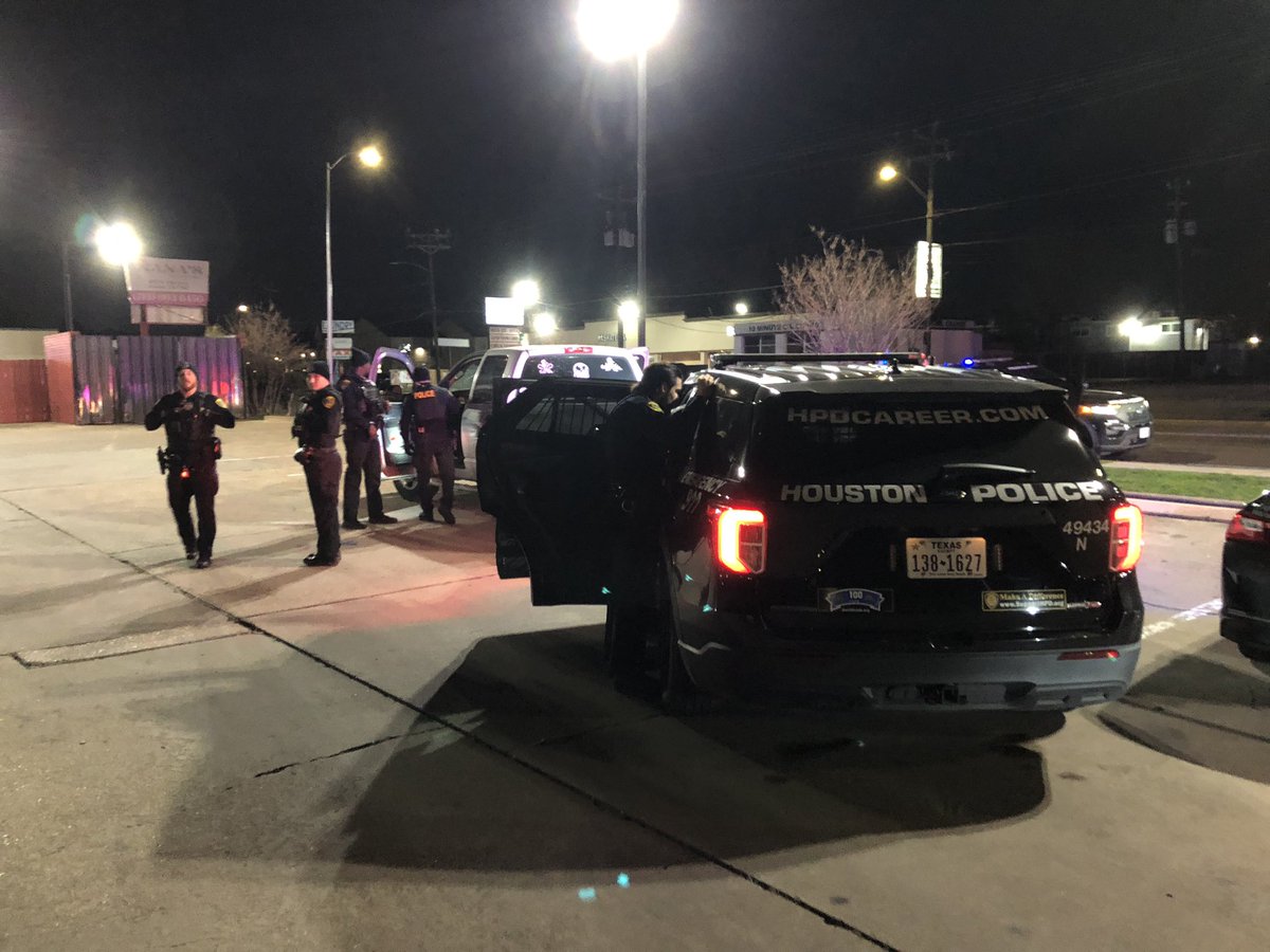 Houston Police:North officers, K9   have a suspect in custody 4600 W. 34th. Suspect was driving a truck reported stolen to the Harris County Sheriff