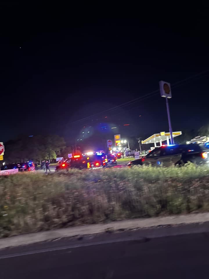 Shots Fired (Lake Worth/Fort Worth) @LakeWorthPD and @fortworthpd responded to a shots fired call at Boomerjacks, 6800 NW Loop 820. Officers detained two suspects at 7028 Navajo Trail, at least one of which was armed. No injuries reported