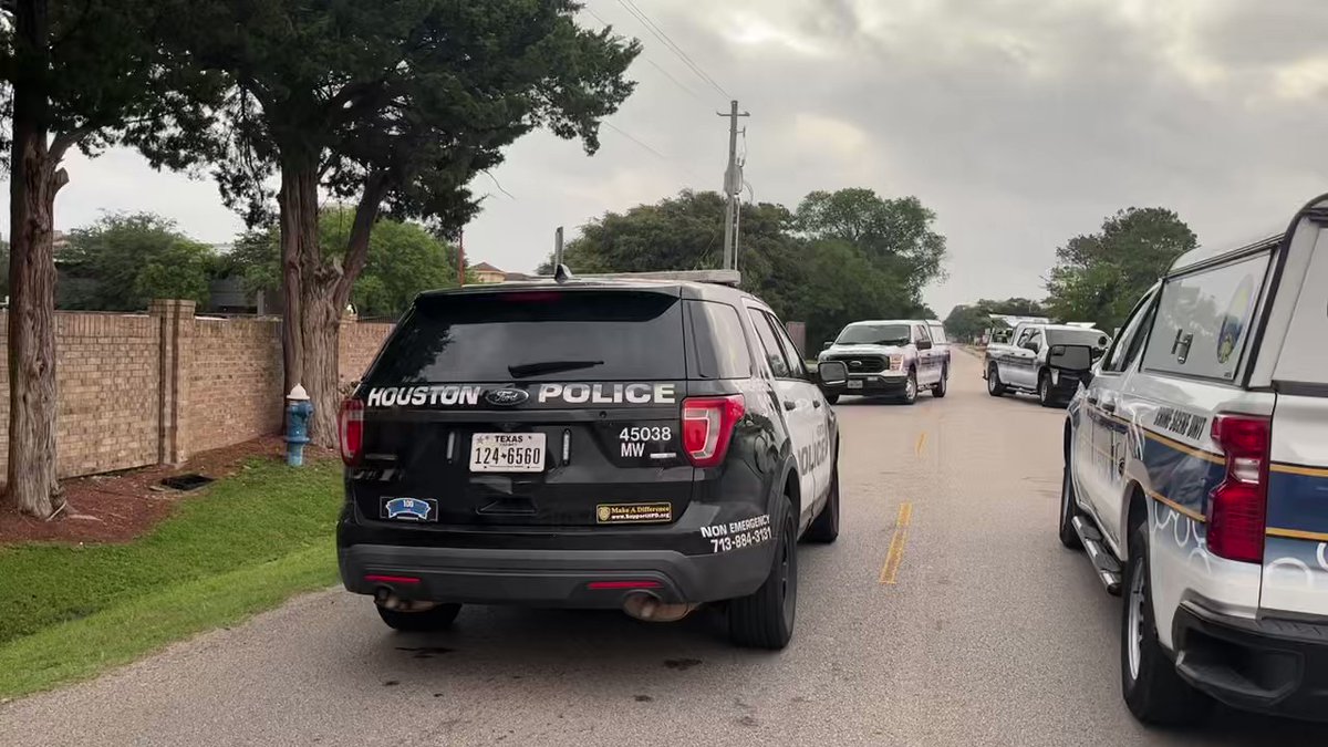 Houston police &amp;amp; crime scene units are still investigating a deadly shooting that happened on Beverly Hill St early this morning. Police say man in early 20s was in car with girl he just met, ex-boyfriend of the girl confronted him, ended up shooting him.