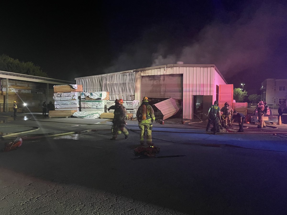 Austin FIRE units are at the scene of a lumberyard fire in the 3000 block of East Cesar Chavez.  Fire is under control. Cesar Chavez is shut down in both directions for the next hour
