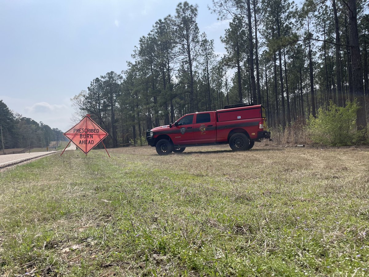 @HoustonFire Department will be performing a prescribed burn of 20 acres at Sylvan Rodriguez Park (1201 Clear Lake City Blvd.) at approximately. 11am TODAY. Please do not report. Approx. completion time 5 pm. Smoke may be visible in the area from Galveston Road/Gulf Freeway