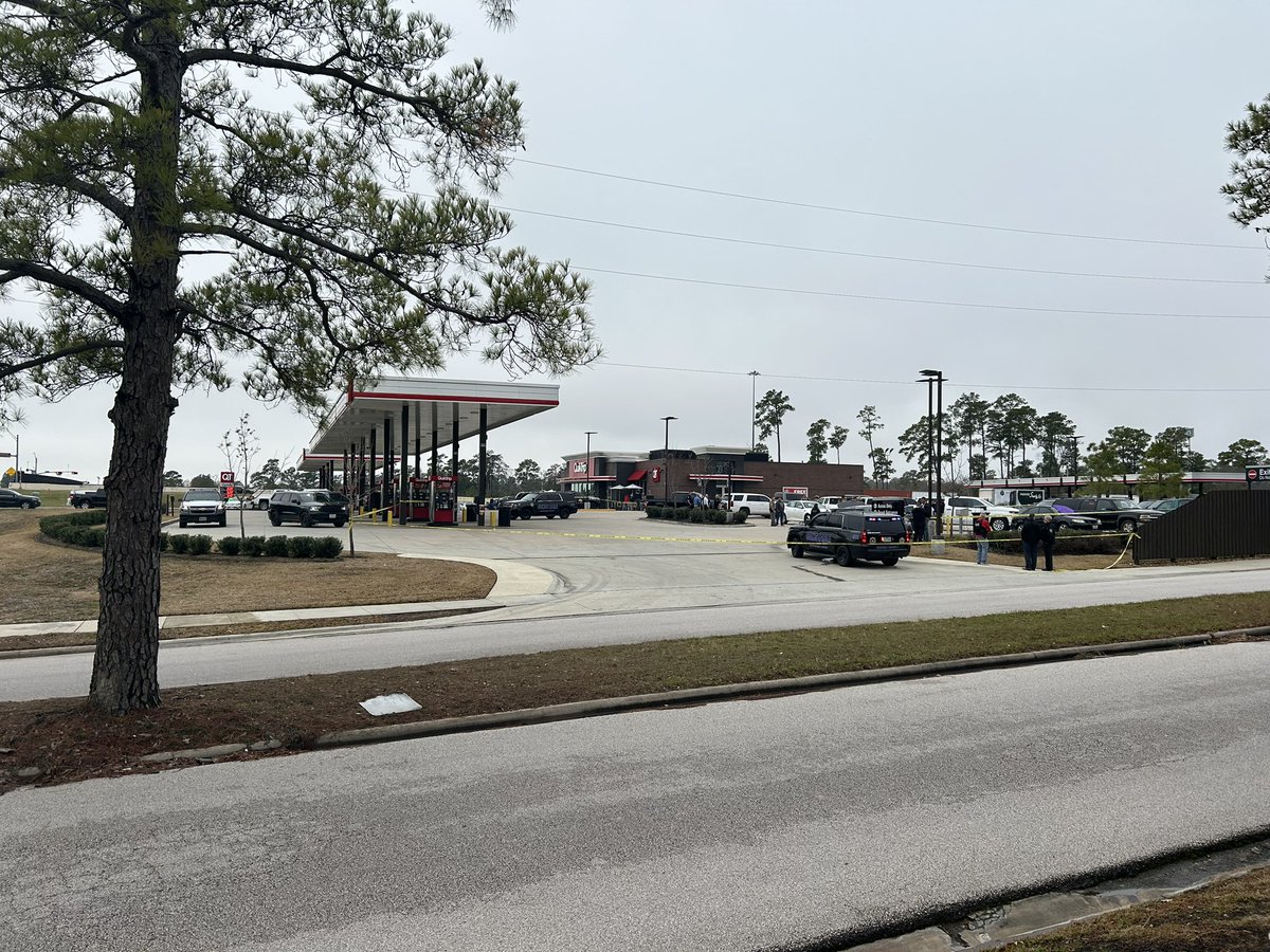 Reports of officer-involved shooting in Conroe. Police have taped off a QuikTrip where there is a heavy law enforcement presence.