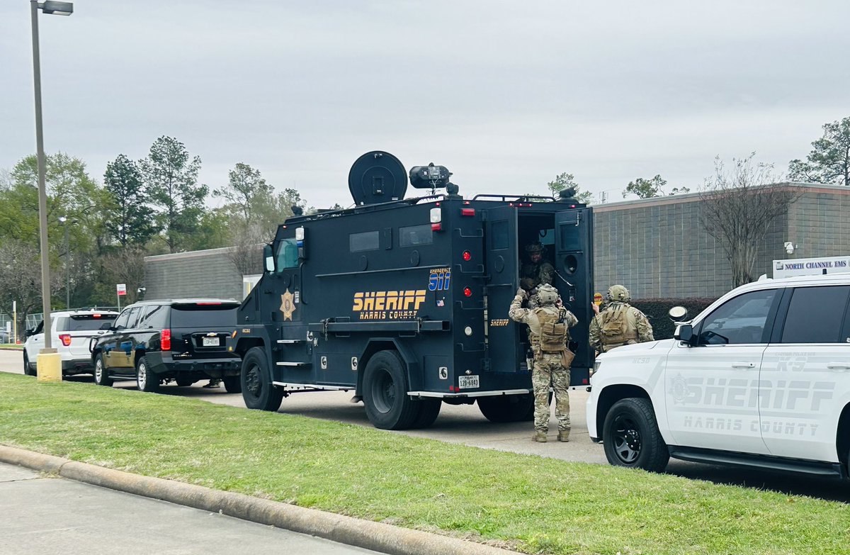 Assisted the District 3 Crime Reduction Unit in the execution of a Search Warrant near the 13700 block of Renault St. in east Harris County. Three adult males were detained. Narcotics and weapons were observed in plain view. 
