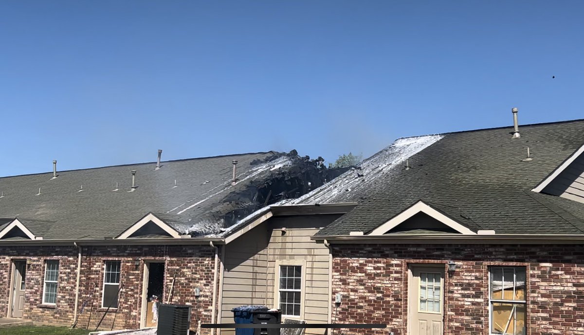 DUPLEX STRUCTURE FIRE :San Antonio fire department battling a duplex structure fire. Smoke could be seen from downtown. This at 9557 somerset rd