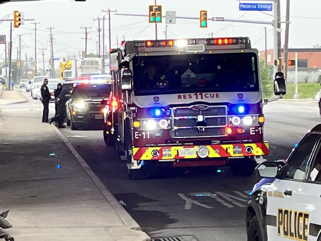 San Antonio police at a scene where a man was struck with a machete. Police tell the two men were arguing and the mother pulled the machete and struck the man in the leg. EMS took care of the man. The suspect was detained