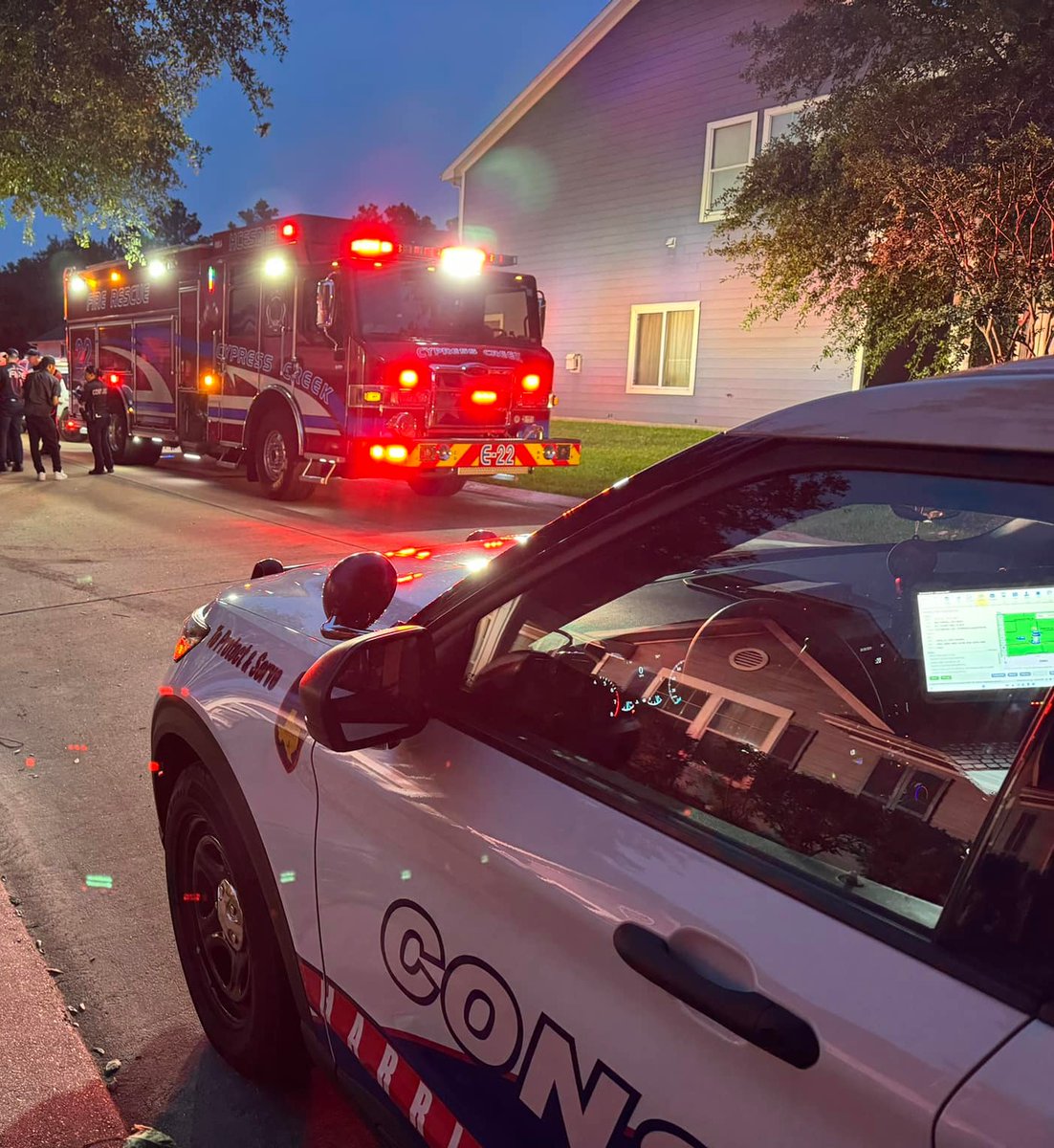 Constables are responding to the 9900 block of Farrell Drive in reference to a drive by shooting.The caller advised that a suspect fired multiple shots and fled the scene. A male victim at the location has a gunshot wound.Investigation underway