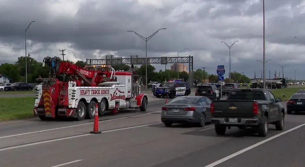 One dead after vehicle catches fire following a major accident involving an 18-wheeler