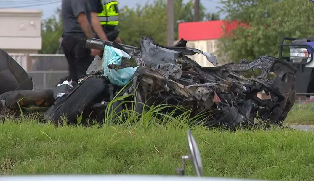 One dead after vehicle catches fire following a major accident involving an 18-wheeler