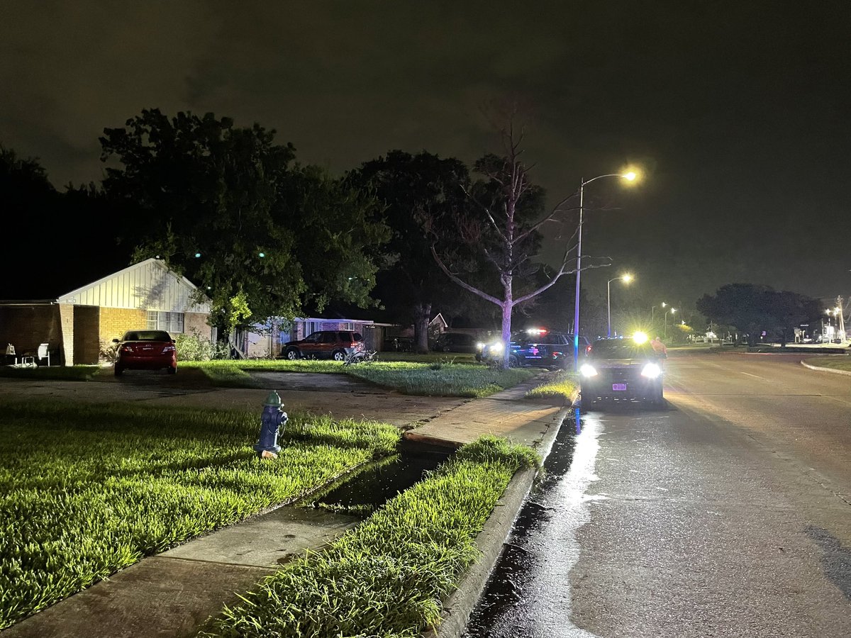 South Gessner, FOX, K9 and Texas DPS have a burglary suspect in custody 6800 Beechnut. Suspect was spotted hiding on the roof