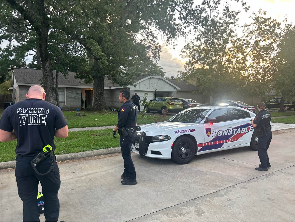 Heavy police presence in the 5500 block of Ashgate Drive.Constable Deputies are investigating a shooting. A male victim was shot in the chest. The victim was transported to a local hospital by EMS.One person detained at this time. Investigation  continues