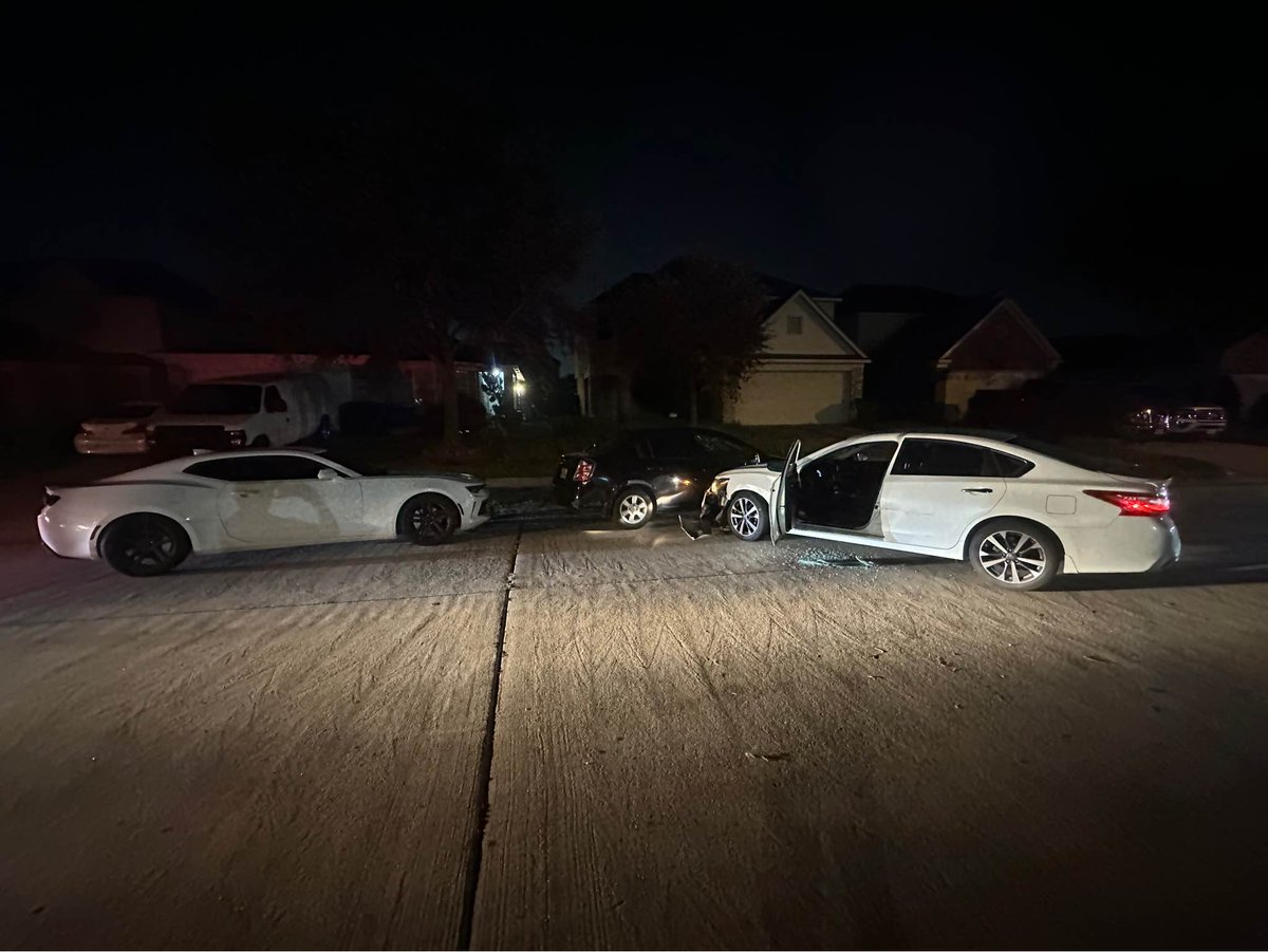 Heavy police presence in the 1200 block of Magnolia Bloom Trl.Constables have a female suspect in custody for Aggravated Assault after she struck a male on scene with a