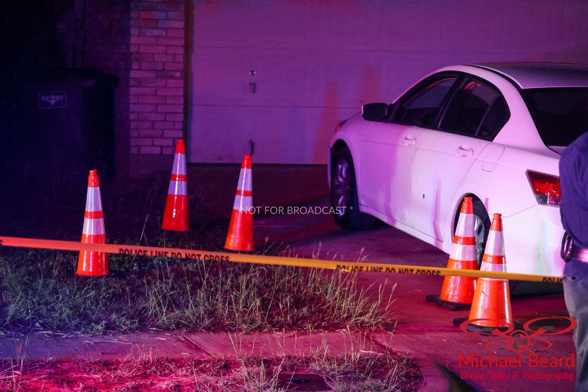 2 critical after southside shooting. At 9:43 south division officers responded to the 3900 block of Golden Horn lane for a reported shooting. When officers arrived they found a 21 year old male shot several times.