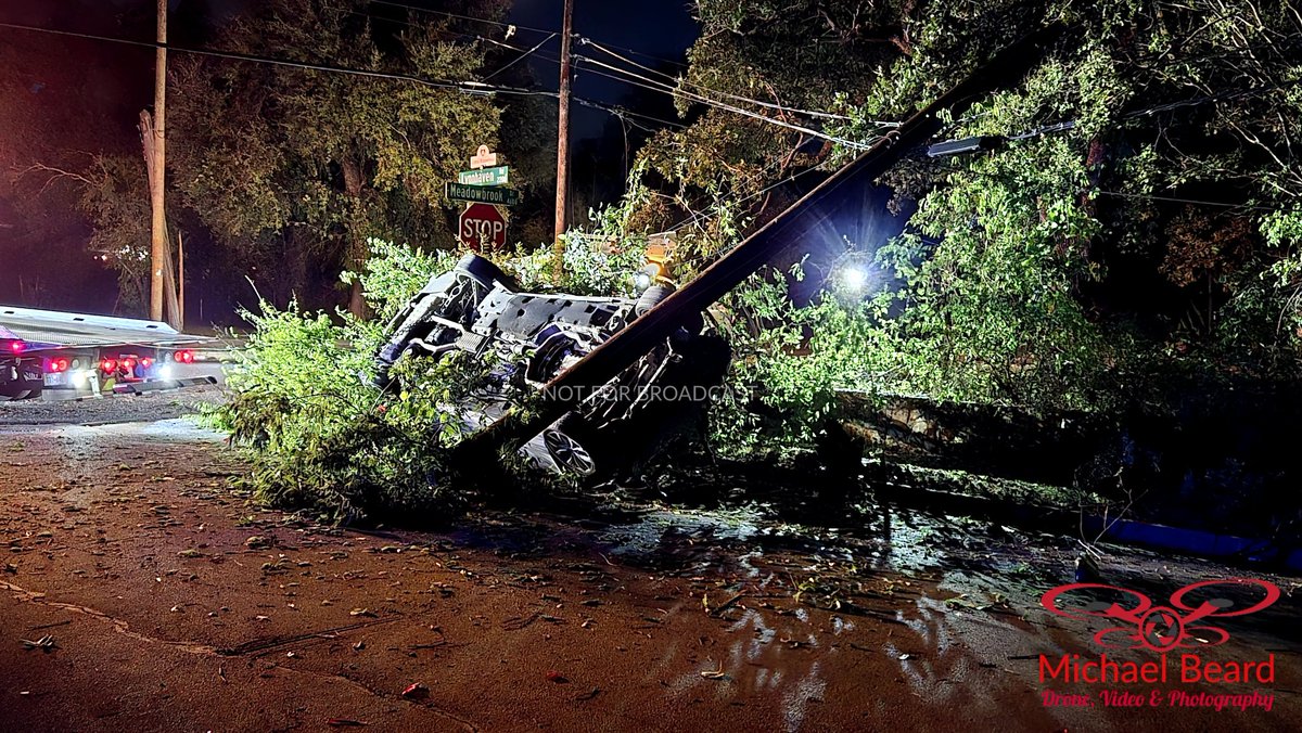 Fort Worth is looking for the occupants of a Cadillac sedan that ran from the scene after crashing into a power pole on the 4700 block of Meadowbrook dr knocking the power out the parts of Central Meadowbrook neighborhood for the next few hours.  