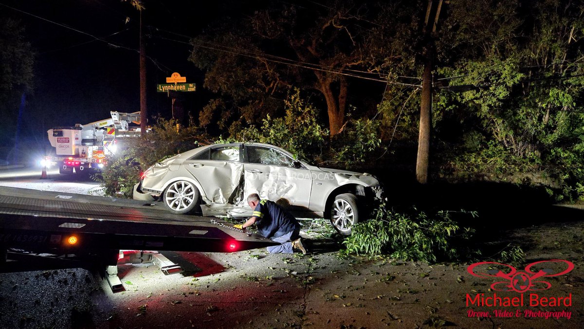 Fort Worth is looking for the occupants of a Cadillac sedan that ran from the scene after crashing into a power pole on the 4700 block of Meadowbrook dr knocking the power out the parts of Central Meadowbrook neighborhood for the next few hours.  