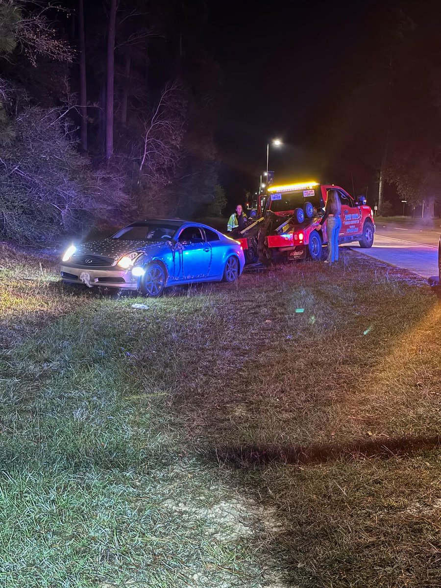 Heavy police presence near KUYKENDAHL RD/CINNAMON RUN. Constable Deputies have stopped a large group of drag racers some of which have crashed into the ditch.  