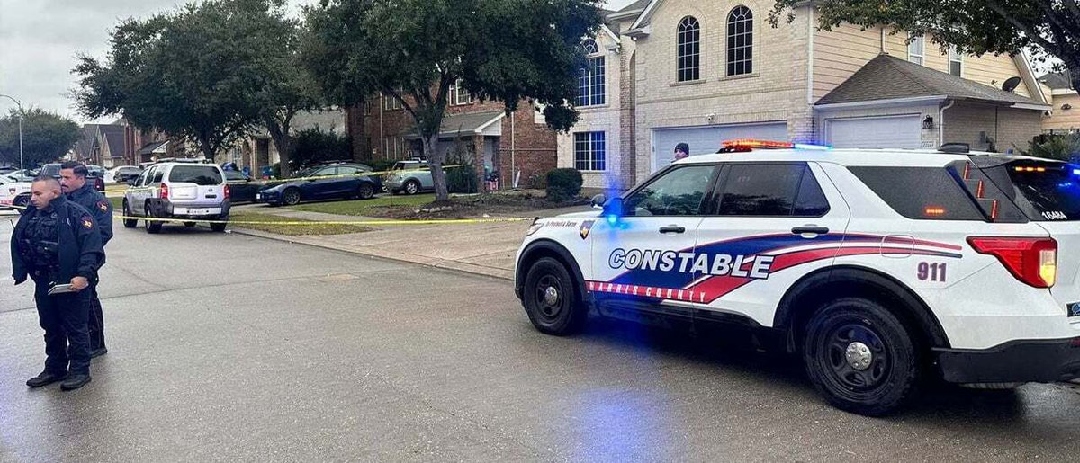 Man killed during robbery in Harris County, constable says :