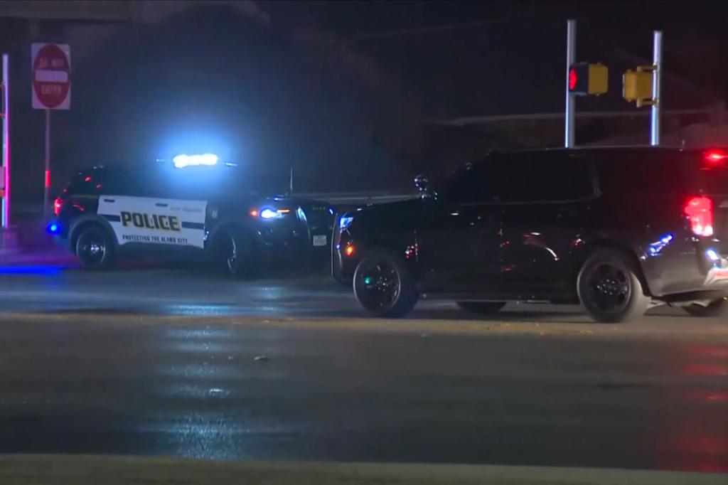 4 police officers injured in San Antonio shooting