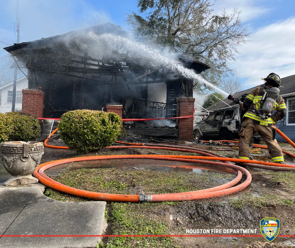 units responded to a house fire at Reeves St. and Nettleton St., just south of downtown. Crews on scene quickly extinguished the fire and no injuries were reported 