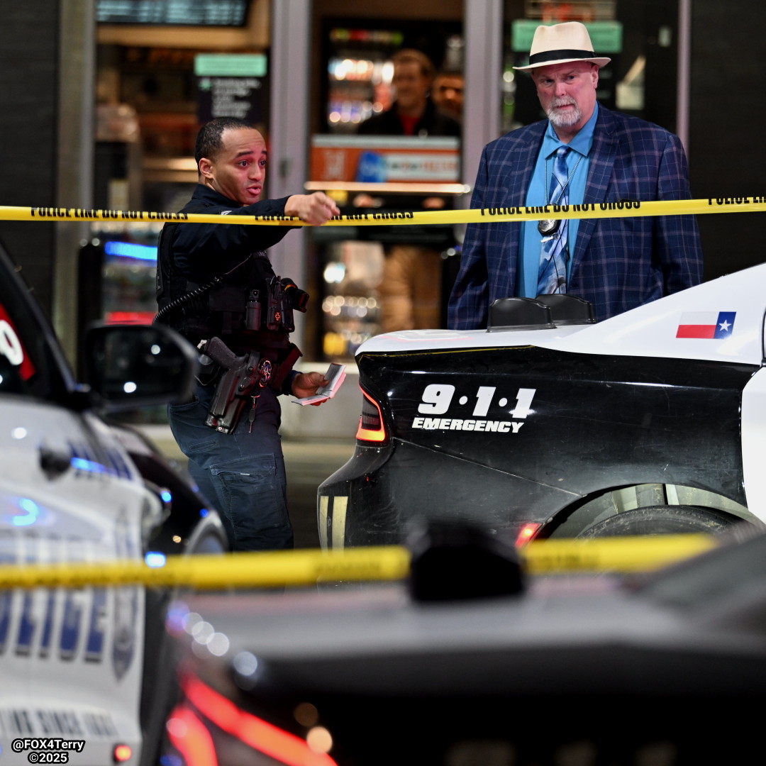 Dallas PD homicide detectives working to learn who shot a man to death overnight at a QuikTrip. This occurred at S Buckner Blvd and Samuell Blvd.