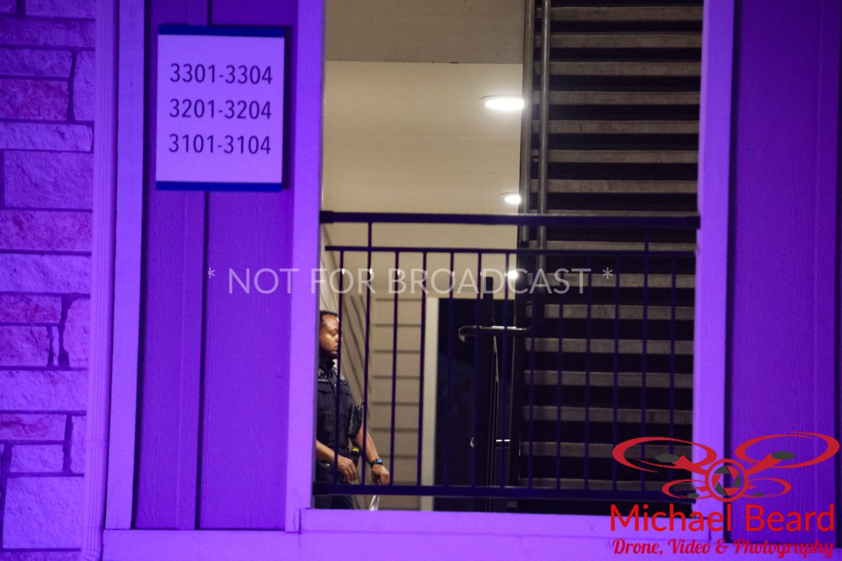 2 year old killed in South Fort Worth shooting. Fort Worth PD isn't releasing much information at this time but they have told that on 4/11/25, at 10:05pm, South units were dispatched to 9100 block of Metcalf Lane responding to a shooting call. Officers located a victim at the
