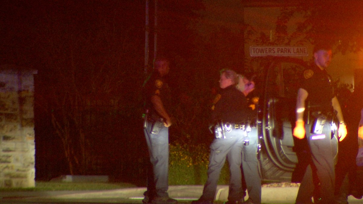 One dead, another critical after fiery end to police chase near Fort Sam Houston