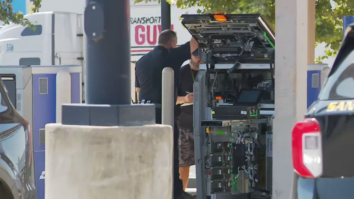 Police said the worker was refilling the ATM when three to four armed suspects ambushed him, struck him in the head, and stole an undisclosed amount of cash from the machine