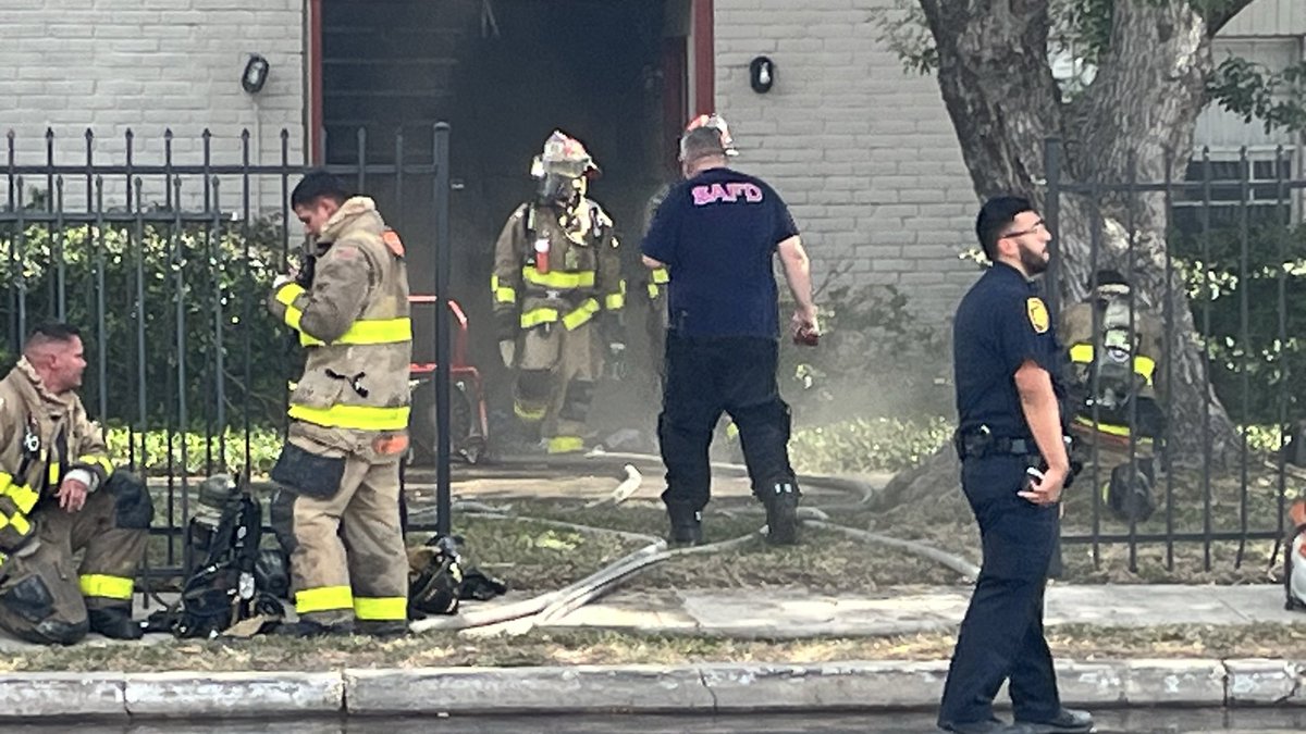 2 ALARM  San Antonio Fire working a 2 alarm fire. They tell that a person called fire saying her laptop was on fire. Fire arrived and attacked two apartments. They were able to save several pets. No one was hurt