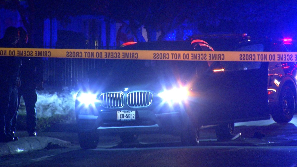 Early morning shooting leaves teenager dead on North Side