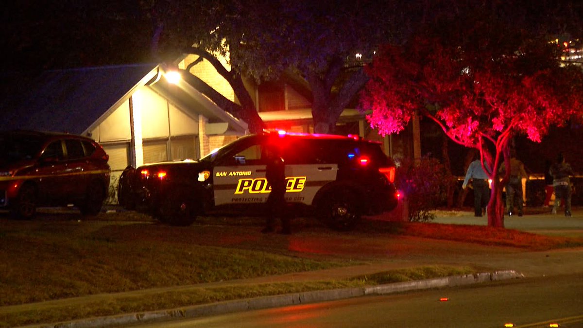 Shooting outside Bentley's Bar on North Side leaves two critically injured.  shooting happened around 1:30 a.m. in the parking lot of Bentley's Bar off Broadway near Flamingo Drive