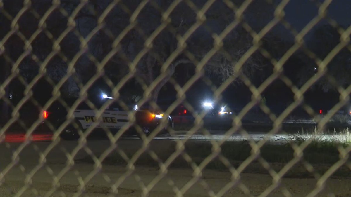 SHOOTING SENDS ONE TO HOSPITAL    person was rushed to the hospital after a shooting in the downtown area Tuesday evening. The San Antonio Fire Department said one person was transported to the hospital with a reported gunshot wound to the leg