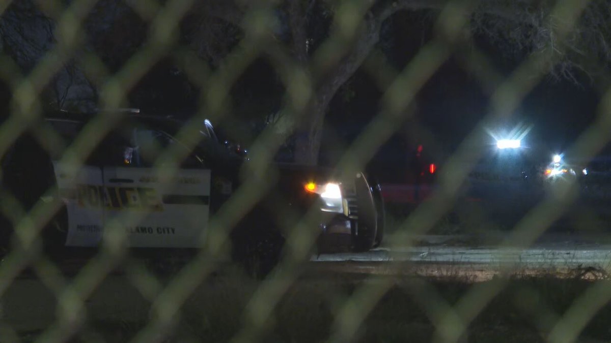 SHOOTING SENDS ONE TO HOSPITAL    person was rushed to the hospital after a shooting in the downtown area Tuesday evening. The San Antonio Fire Department said one person was transported to the hospital with a reported gunshot wound to the leg
