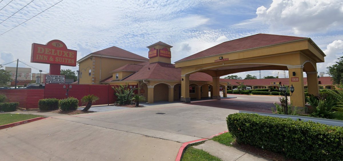 A group of deputies reportedly discovered a dead body in a motel room by accident while pursuing an unrelated arrest warrant