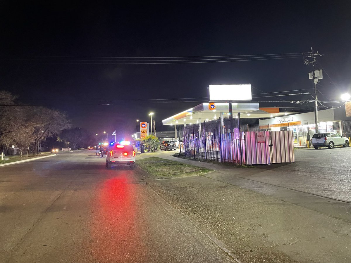 Southeast and Metro Police are working a shooting scene 5900 Martin Luther King Blvd. Adult male transported in stable condition