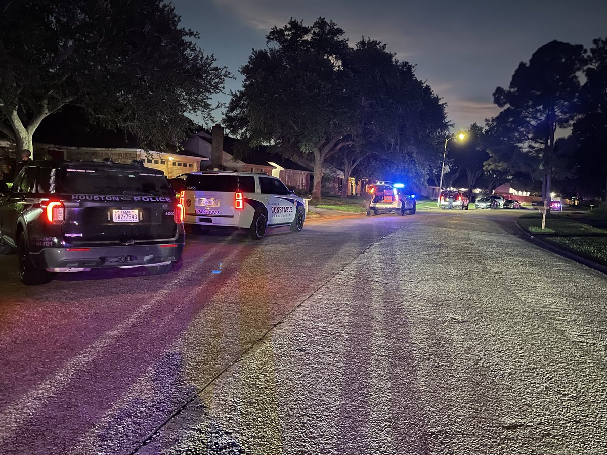 Homicide Investigators, Clear Lake, Fox, K9 and Patrol Support have a suspect in custody 15500 Pensgate. Assist by Pct. 8 Constable. 202Clear Lake officers are at a shooting scene 200 El Dorado. Adult female transported by HFD and is deceased at the hospital. Male suspect fled on a bicycle. 