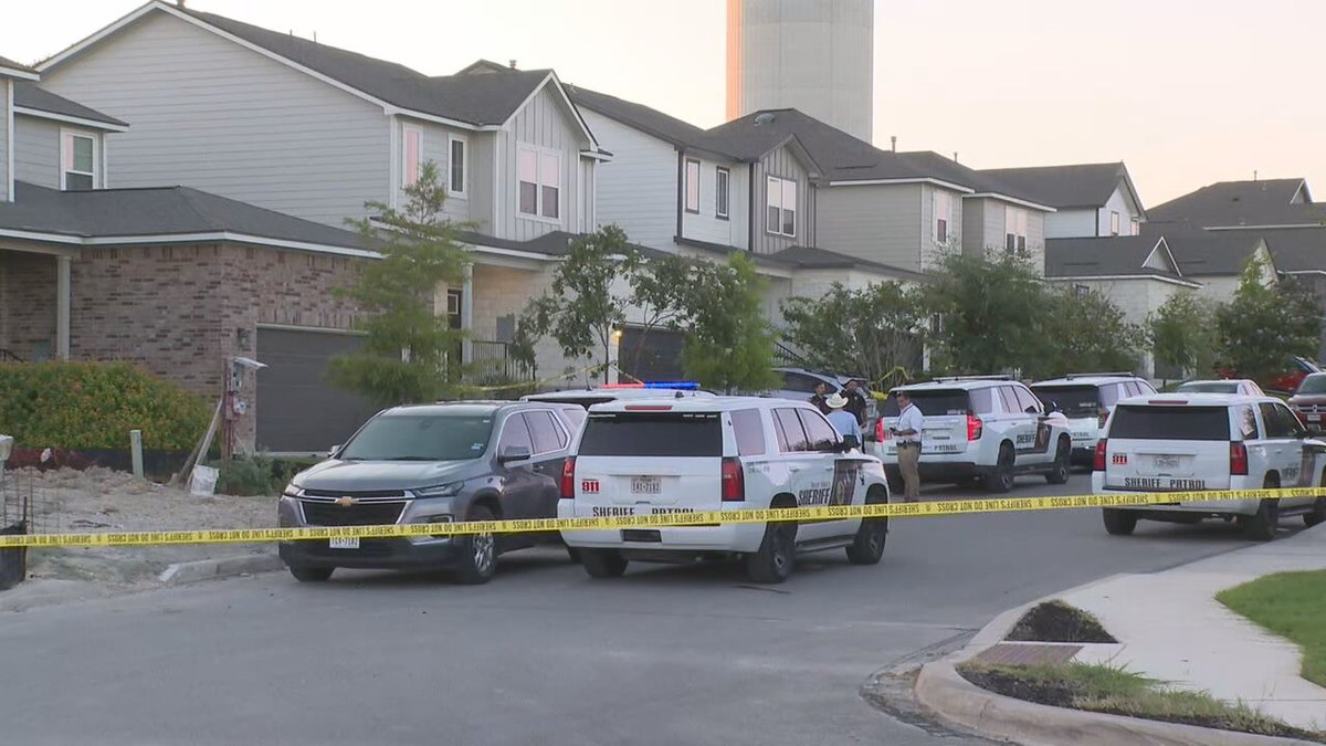 Deputies are investigating a potential homicide in a neighborhood on the far West Side.   deputies responded to an address near the corner of Fort Leonard and Yturria Ranch, inside the Weston Oaks neighborhood